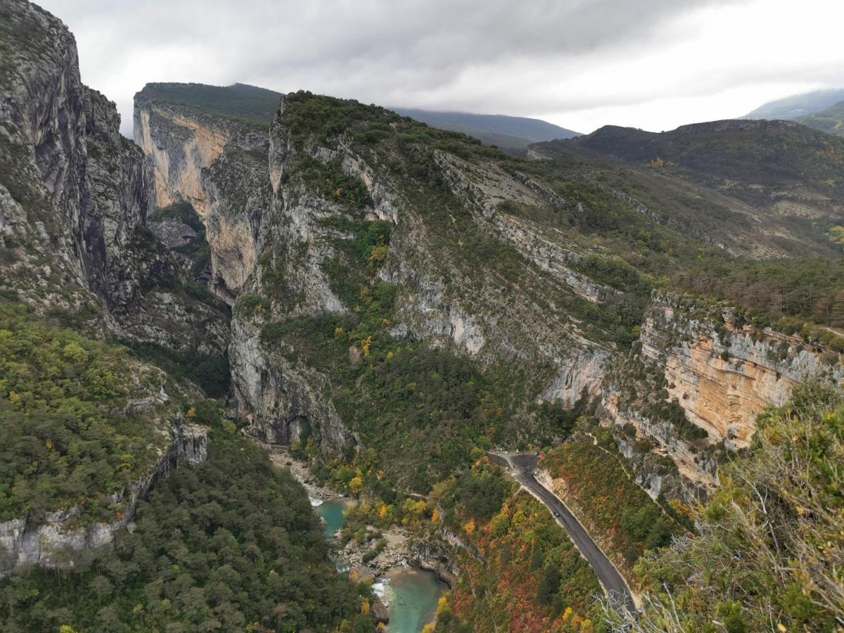 La Peyregoune, Logement En Pleine Nature Et Table D'Hotes Blieux Экстерьер фото