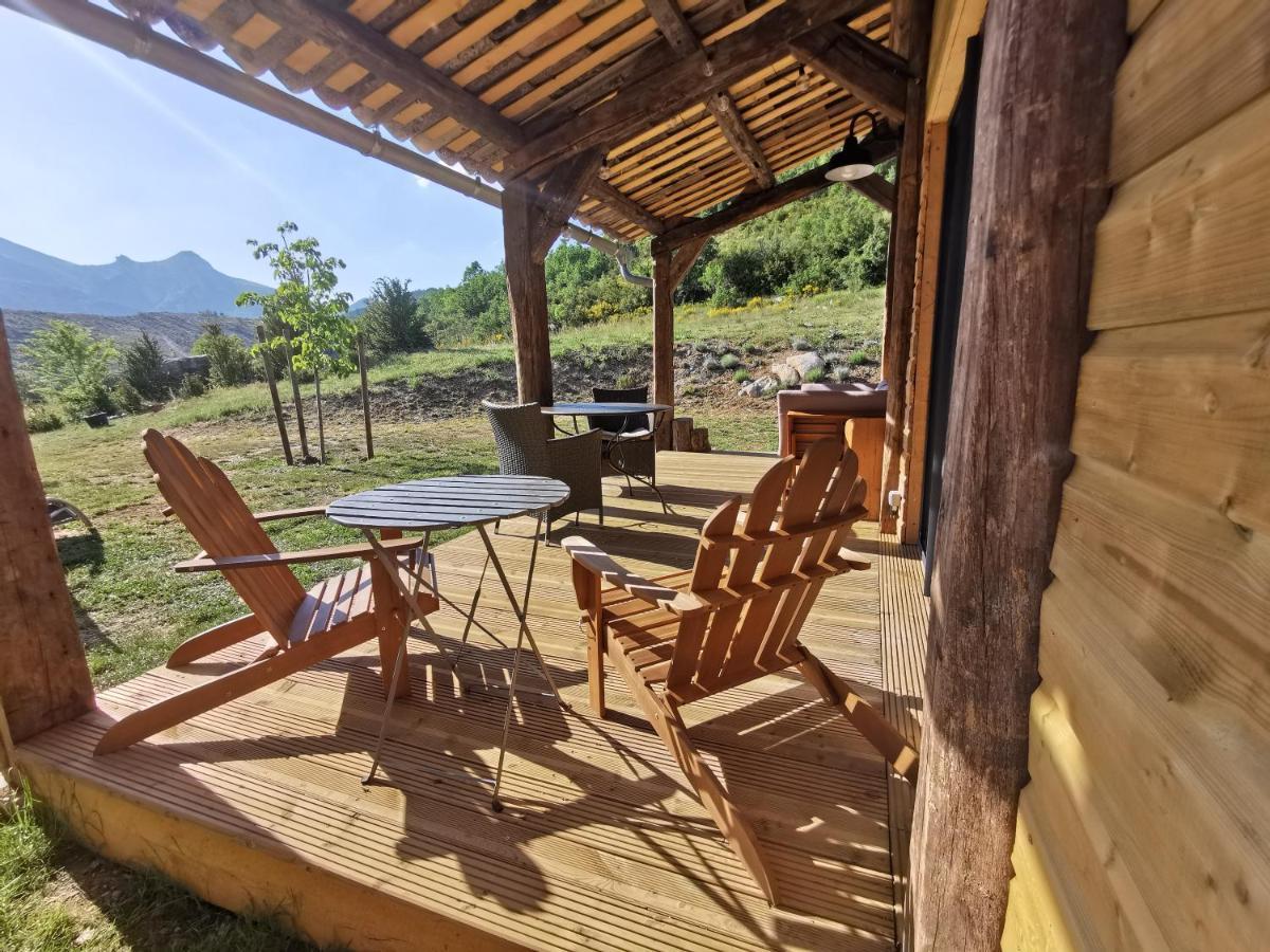 La Peyregoune, Logement En Pleine Nature Et Table D'Hotes Blieux Экстерьер фото